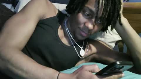 Snapshot of daddyj51870 chatting on January 2, 2025, 1:27 am daddyJs cam online show from January 2, 2025, 1:27 am