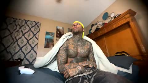 Snapshot of daddyjanimal chatting on May 4, 2026, 5:25 am sexy tatted king bbc online show from May 4, 2026, 5:25 am