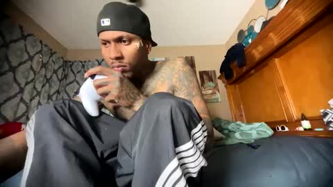 Snapshot of daddyjanimal chatting on May 27, 2026, 8:50 pm sexy tatted king bbc online show from May 27, 2026, 8:50 pm