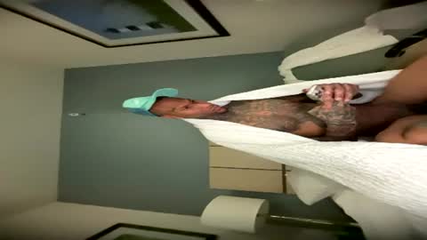 Snapshot of daddyjanimal chatting on July 20, 2026, 5:59 pm sexy tatted king bbc online show from July 20, 2026, 5:59 pm