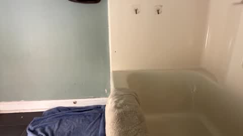 Snapshot of daddyontherd chatting on December 19, 2025, 3:57 am EOnTheRd online show from December 19, 2025, 3:57 am