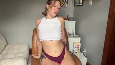 Snapshot of daddysfav_xx chatting on October 18, 2025, 5:03 pm princess online show from October 18, 2025, 5:03 pm