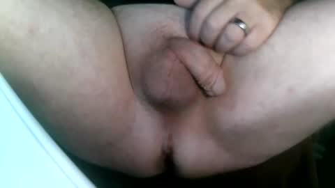 Snapshot of daddysmalls_55 chatting on December 23, 2024, 2:45 am daddysmalls online show from December 23, 2024, 2:45 am