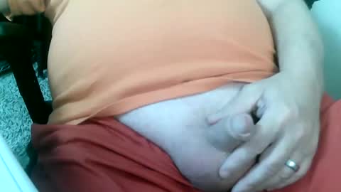 Snapshot of daddysmalls_55 chatting on January 4, 2025, 10:45 pm daddysmalls online show from January 4, 2025, 10:45 pm