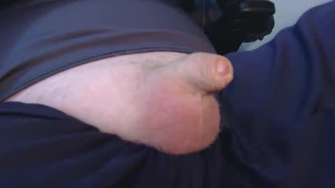 Snapshot of daddysmalls_55 chatting on November 4, 2025, 7:57 pm daddysmalls online show from November 4, 2025, 7:57 pm