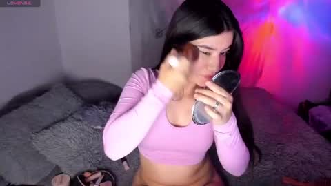 Lili online show from July 28, 2026, 2:40 am