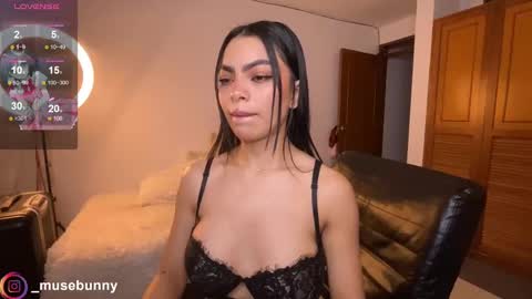 Sophie online show from October 7, 2025, 2:09 am