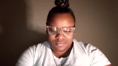 Snapshot of dadeesqtpieluvsu chatting on February 18, 2026, 12:17 am DadeesQTPie online show from February 18, 2026, 12:17 am