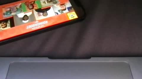 Snapshot of dadsblk chatting on December 18, 2025, 5:41 pm D online show from December 18, 2025, 5:41 pm