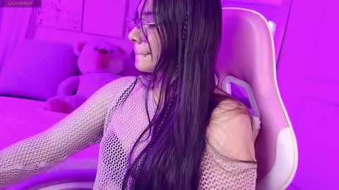 Naomy online show from March 12, 2026, 7:20 pm