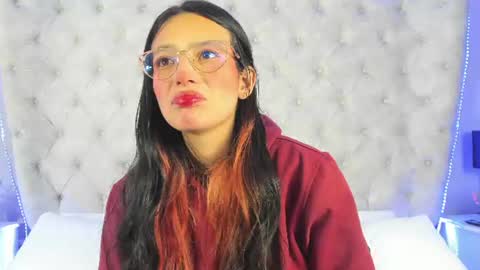 dafne_bss online show from June 17, 2026, 5:10 am