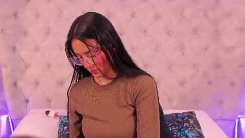 dafne_bss online show from August 4, 2026, 5:10 am
