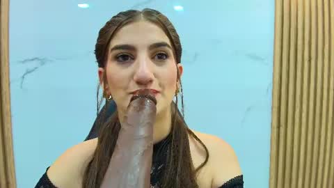 Snapshot of dafne_castro6478 chatting on July 27, 2026, 6:26 pm Dafne Castro online show from July 27, 2026, 6:26 pm