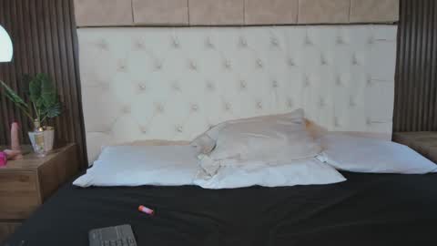 Snapshot of dafne_hillss chatting on September 18, 2025, 12:29 pm dafne_hillss online show from September 18, 2025, 12:29 pm