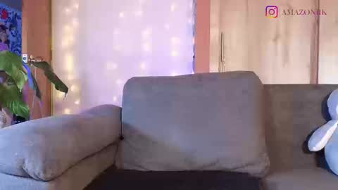 LORENA  online show from September 20, 2025, 2:07 pm