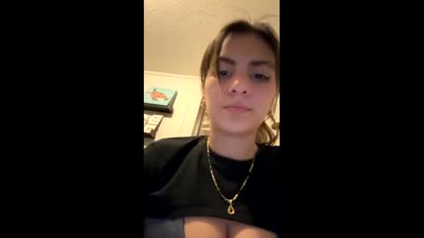 Snapshot of dafnecloutier chatting on January 23, 2025, 1:41 am Dafne 27 Cory-24 online show from January 23, 2025, 1:41 am