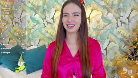 Snapshot of dafnevega chatting on December 26, 2024, 7:49 pm Dafne online show from December 26, 2024, 7:49 pm