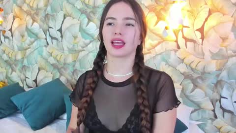 Snapshot of dafnevega chatting on February 22, 2025, 7:58 pm Dafne online show from February 22, 2025, 7:58 pm