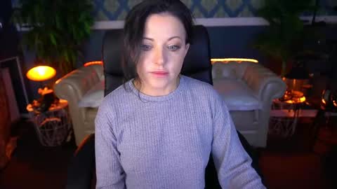 Snapshot of dafni_mon chatting on May 29, 2026, 3:37 am Dafni Mon online show from May 29, 2026, 3:37 am