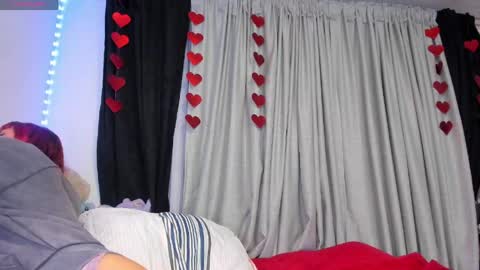 Snapshot of dafnne__hall chatting on May 2, 2026, 12:59 am Dafnne online show from May 2, 2026, 12:59 am