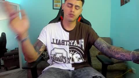 Snapshot of dage_19 chatting on December 9, 2024, 11:58 am my name is Jhon and I live in colombia online show from December 9, 2024, 11:58 am