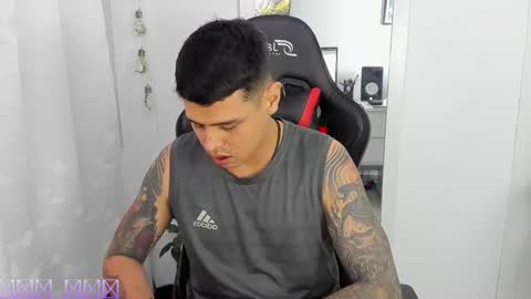 Snapshot of dage_19 chatting on February 13, 2026, 11:34 pm my name is Jhon and I live in colombia online show from February 13, 2026, 11:34 pm