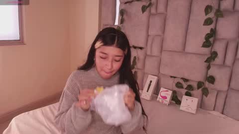 Snapshot of dahiana_dmour chatting on November 25, 2025, 11:43 am Dahiana online show from November 25, 2025, 11:43 am