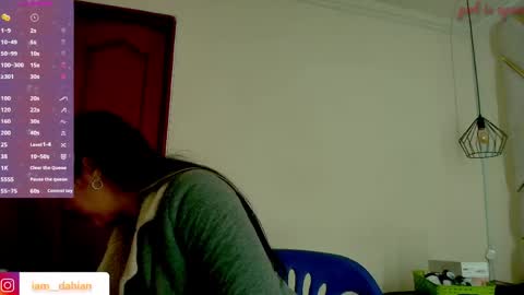 Dahiana  online show from April 30, 2026, 12:22 pm