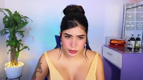 Dahiana online show from May 8, 2026, 8:58 pm