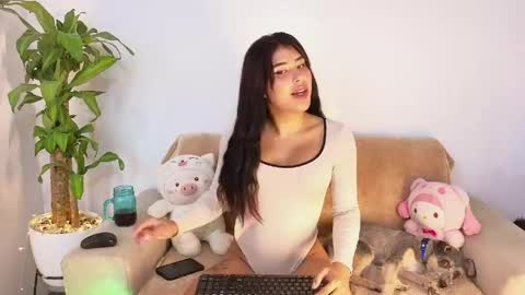 Dahiana online show from May 17, 2026, 6:59 pm