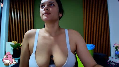 Snapshot of dahiana_spark chatting on February 3, 2025, 7:52 pm Dahiana online show from February 3, 2025, 7:52 pm