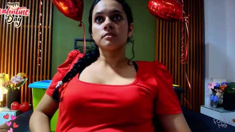 Snapshot of dahiana_spark chatting on February 14, 2025, 8:05 pm Dahiana online show from February 14, 2025, 8:05 pm