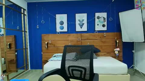 Snapshot of dahiana_spark chatting on November 18, 2025, 8:35 pm Dahiana online show from November 18, 2025, 8:35 pm