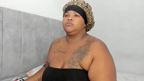 Snapshot of dahianajoss chatting on December 30, 2024, 2:30 pm Ebony Sex Dahian online show from December 30, 2024, 2:30 pm