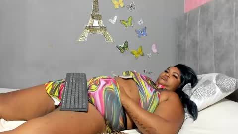 Snapshot of dahianajoss chatting on February 17, 2025, 1:21 pm Ebony Sex Dahian online show from February 17, 2025, 1:21 pm