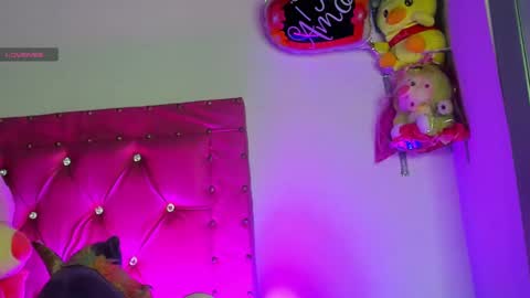 Snapshot of dahiangomezz chatting on February 14, 2025, 8:10 am online show from February 14, 2025, 8:10 am