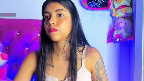 Snapshot of dahiangomezz chatting on February 23, 2025, 11:33 am online show from February 23, 2025, 11:33 am