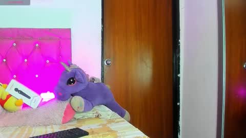 Snapshot of dahiangomezz chatting on September 10, 2025, 7:41 am online show from September 10, 2025, 7:41 am