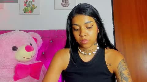 Snapshot of dahiangomezz chatting on November 1, 2025, 7:43 am online show from November 1, 2025, 7:43 am