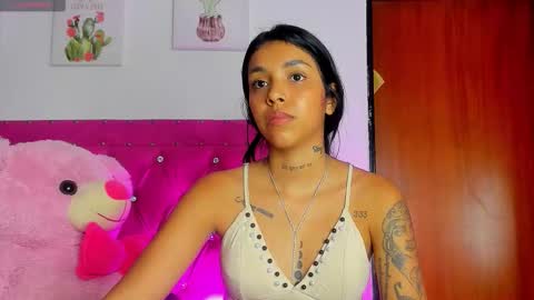 Snapshot of dahiangomezz chatting on November 9, 2025, 9:29 am online show from November 9, 2025, 9:29 am