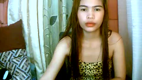 Snapshot of dahlia_123 chatting on December 16, 2024, 1:53 am Im Dahlia online show from December 16, 2024, 1:53 am