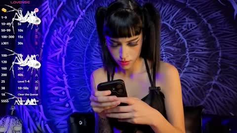Snapshot of dahlia_darkwood chatting on December 4, 2025, 3:49 am Dahlia online show from December 4, 2025, 3:49 am