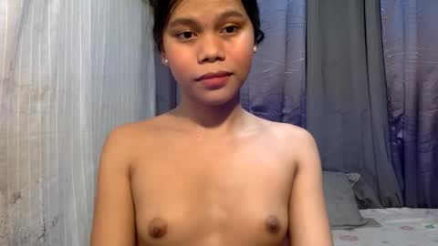 yourgirlydahlia online show from March 11, 2026, 11:38 am