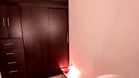 Dahli online show from September 26, 2025, 4:38 am