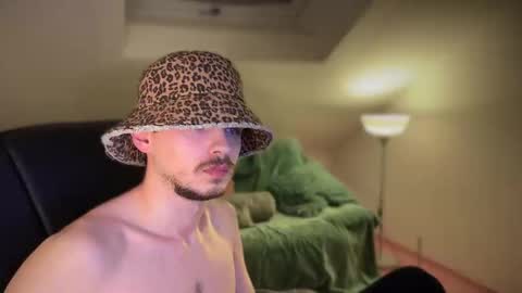 Daimon  online show from March 12, 2025, 12:42 am