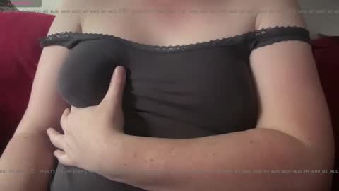 Mx Mommy Moo online show from October 22, 2025, 7:02 pm