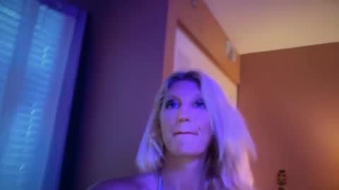 Daisy137 online show from June 25, 2026, 3:27 pm