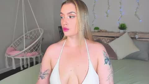 Snapshot of daisy_beckerr chatting on June 11, 2026, 9:29 am Viickie online show from June 11, 2026, 9:29 am
