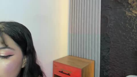 Snapshot of daisy_girll chatting on September 12, 2025, 12:27 pm daisy_girll online show from September 12, 2025, 12:27 pm