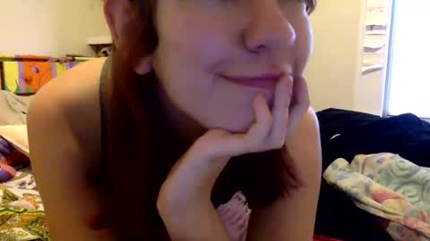 Snapshot of daisybaby699 chatting on November 18, 2025, 8:13 pm DaisyB3 online show from November 18, 2025, 8:13 pm